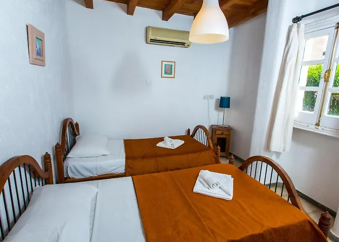 Villa Clarissa & Carmel View Paphos