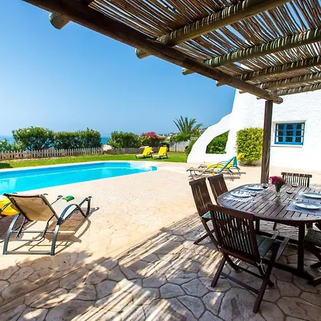 Clarissa & Carmel View パ フォス